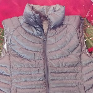 Bernardo packable down vest